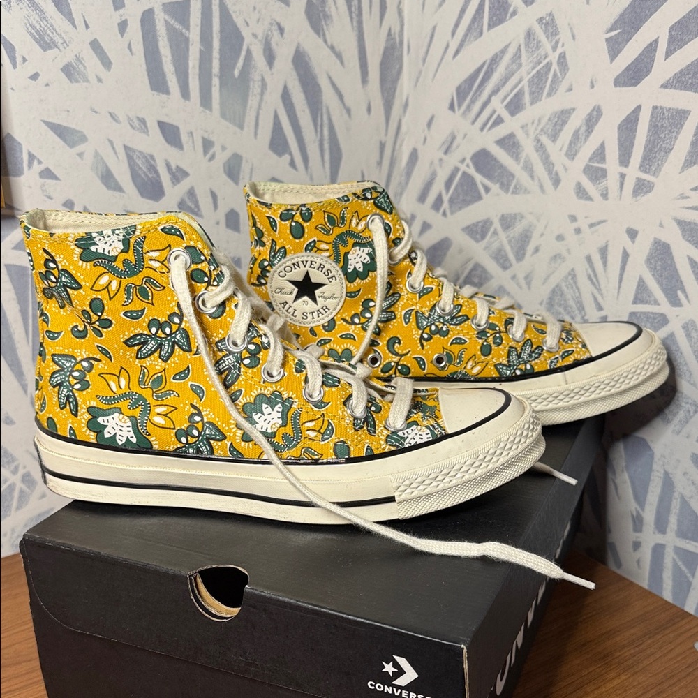 Converse Yellow and Green Patterned High-Tops - Picture 7 of 8